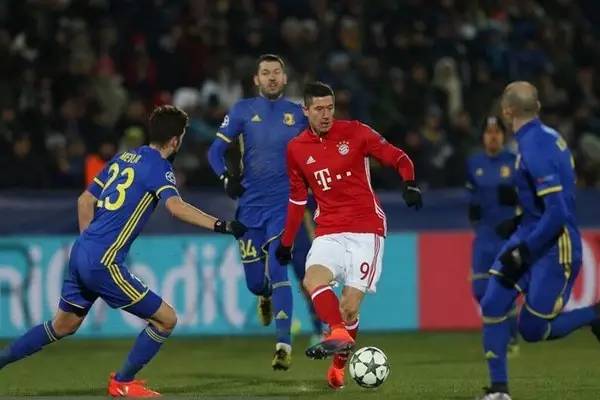 在现代篮球 在现代篮球