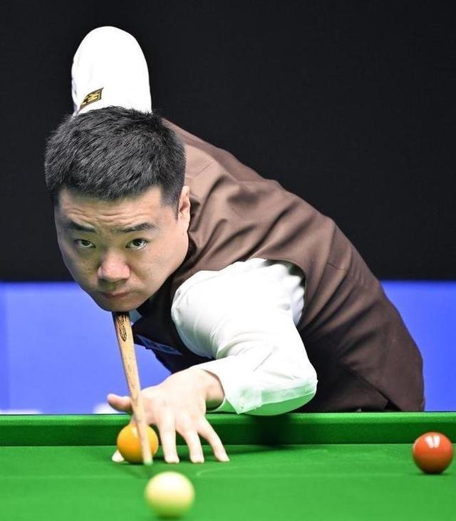 中场的压迫 中场的压迫